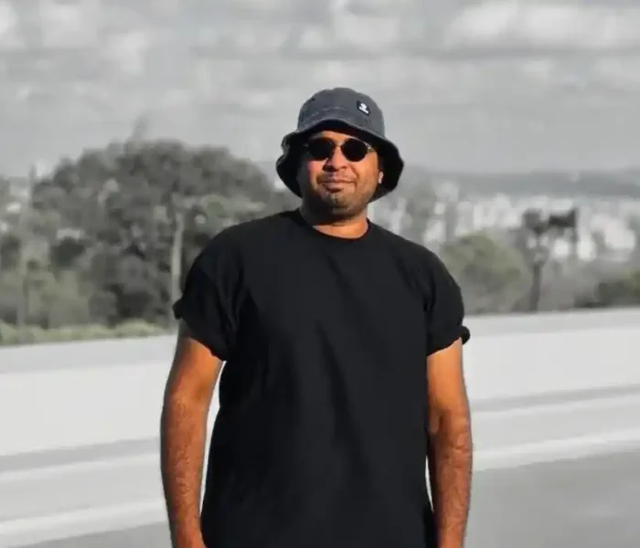 najam-imran-black-tshirt-bucket